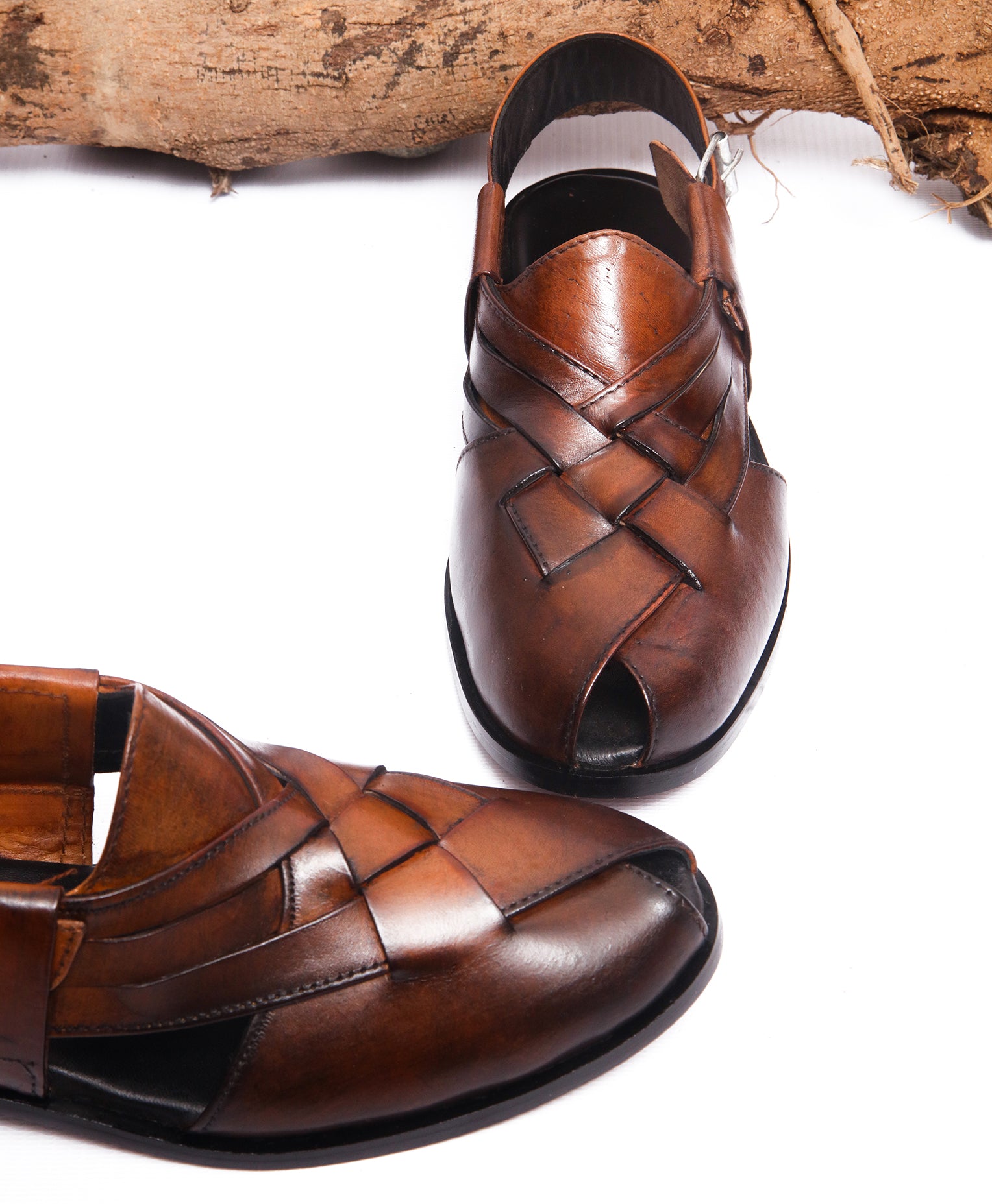 BROWN CUT CRISS CROSS PESHAWARI - MEN