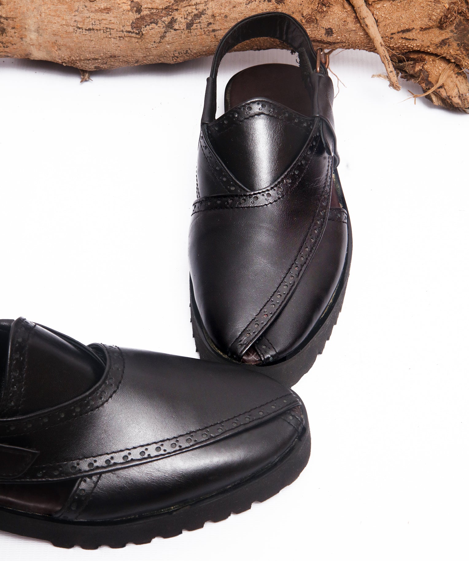 BLACK BROGUE PESHAWARI - MEN